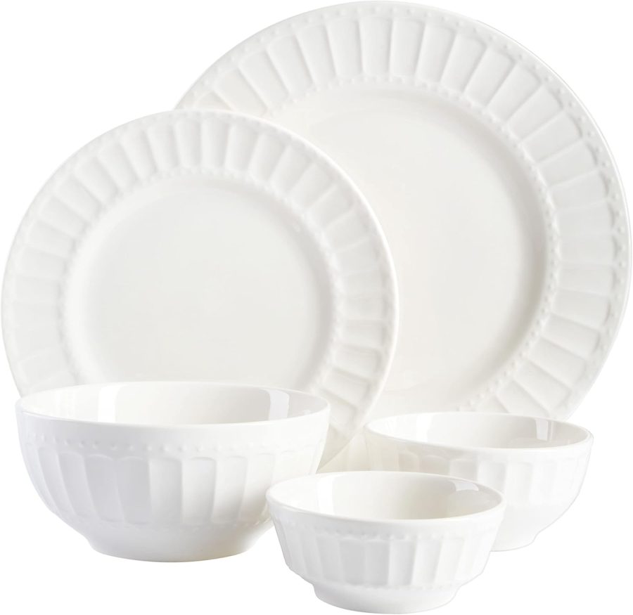 Embossed white ceramic dinnerware set (40 pieces/8 servings)