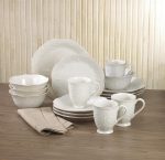 Pure white ceramic dinnerware set (16 pieces/4 servings), includes plates, bowls and mugs, dishwasher and microwave safe